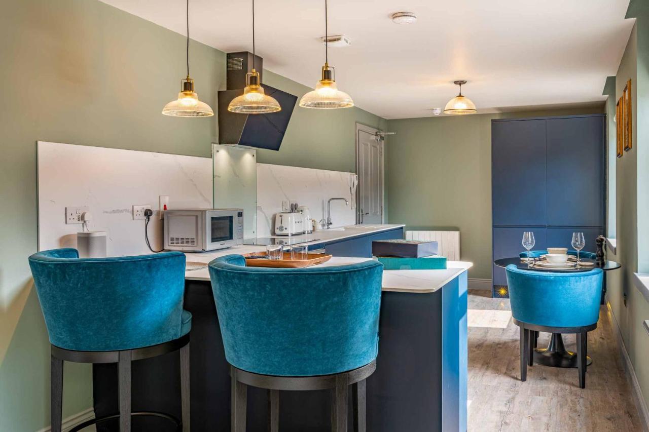 באת' Stylish Modern 1 Bedroom, City Centre מראה חיצוני תמונה